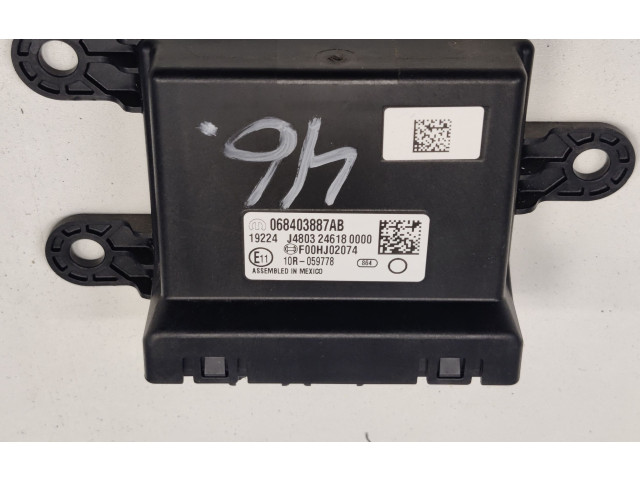Блок управления парковки 068403887AB   Ram 1500