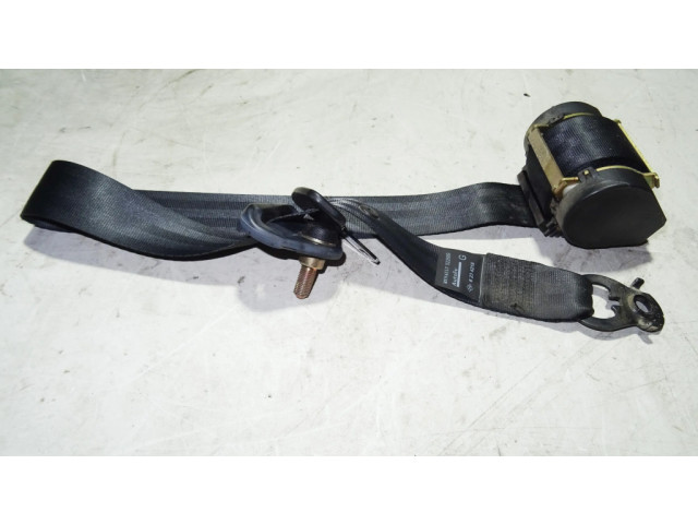 Задний ремень безопасности