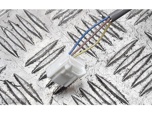 Зеркало электрическое        Suzuki Ignis   -  года   