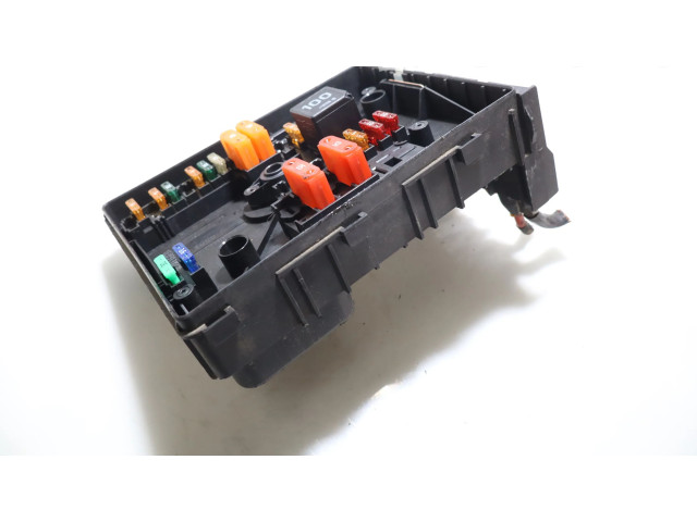   Pojistková skříňka    Volkswagen Tiguan 2007