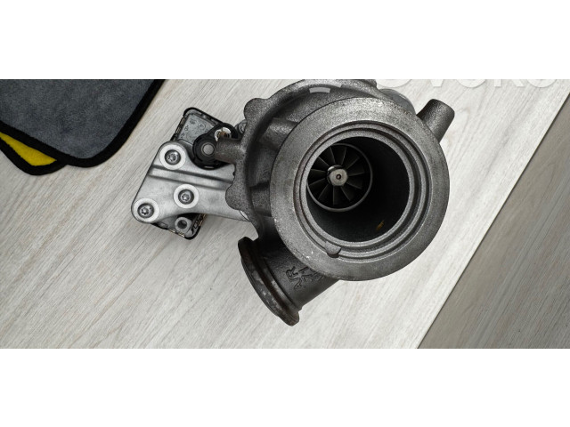 Vstřikovací lišta 8570082, VEAC02352 BMW 5 F10 F11 B47