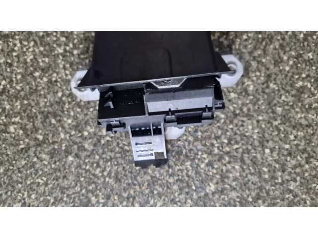 Zámek zadních dveří Ford C-MAX I 2009