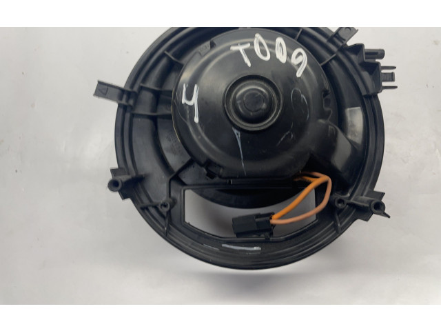 Вентилятор печки    5Q1819021   Volkswagen Jetta VII