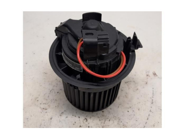 Вентилятор печки    272100975R, N109038B   Dacia Duster