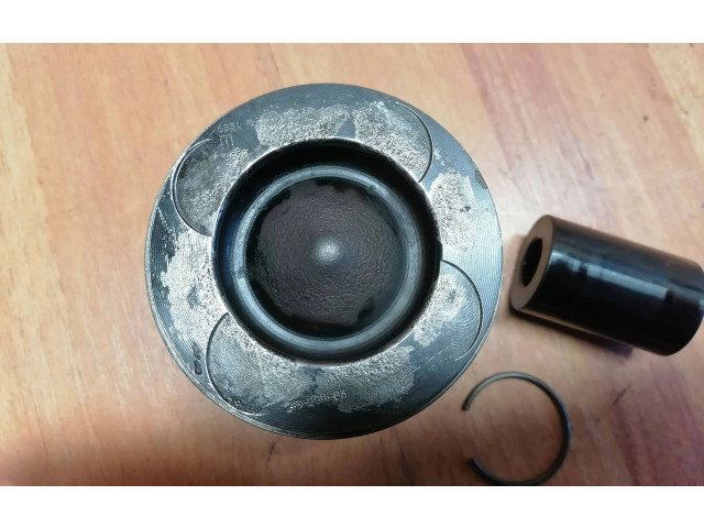 Поршень R9N401 120A16279R Renault Scenic IV - Grand scenic IV