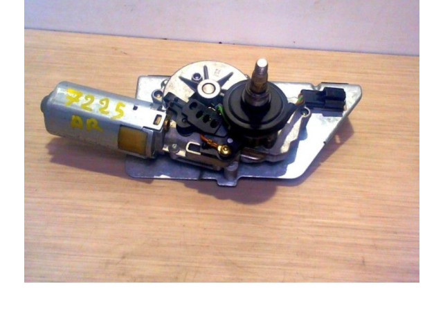 Моторчик заднего дворника MR245545, MR245545    Mitsubishi Space Star