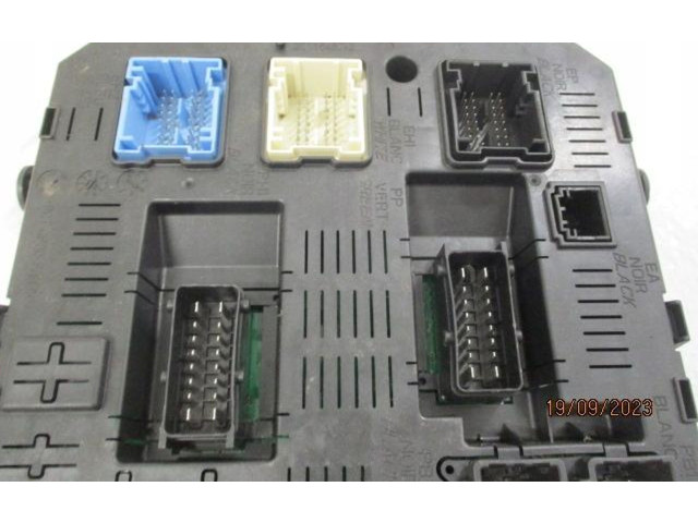 Pojistková skříňka Peugeot RCZ 2014