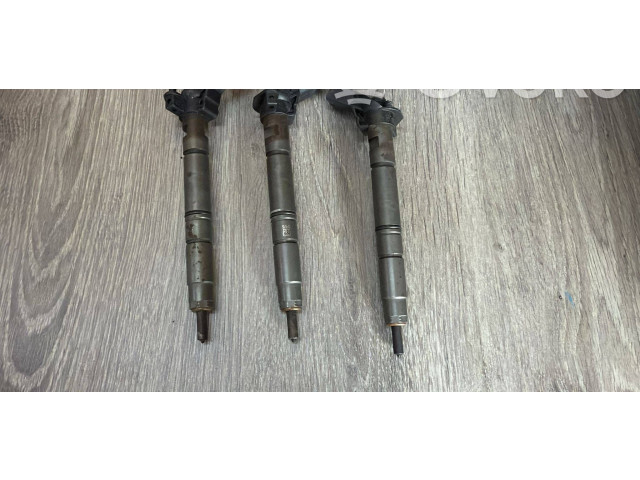 Vstřikovač 059130277ED   Audi Q7 4M     