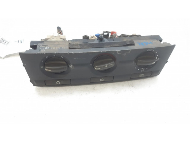 Блок управления климат-контролем 30613716 Volvo S40, V40