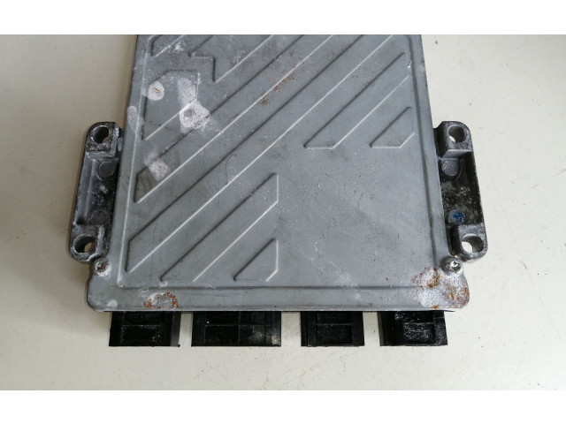 Řídící jednotka A0225455432, R04010023A Mercedes-Benz E W210 2001