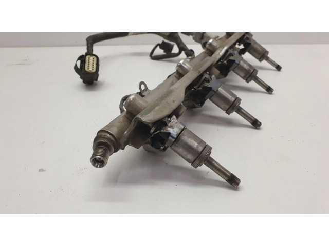 Комплект форсунок CM5EBB0021, CM5E9H487AJ    Ford Focus для бензинового двигателя  2