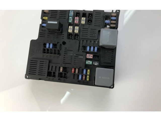 Блок предохранителей 31473771 Volvo XC90