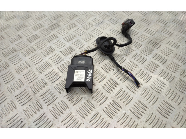 Блок управления топливного насоса 5Q0906093 Audi A3 S3 8V dkr