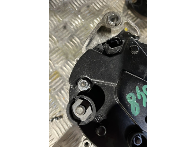 Генератор 7700869600   Renault Clio II      