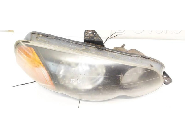 Передняя фара  