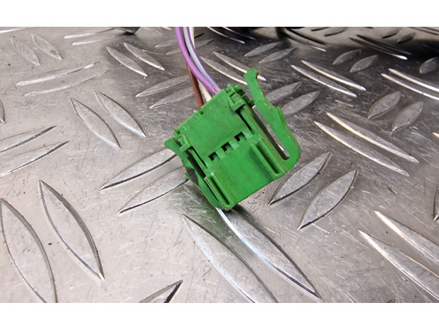 Зеркало электрическое        Volkswagen New Beetle  1998 - 2011 года   