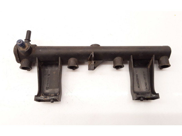 Vstřikovací lišta 9636520780 Citroen C3 Pluriel pro benzínový motor 1.6 NFU