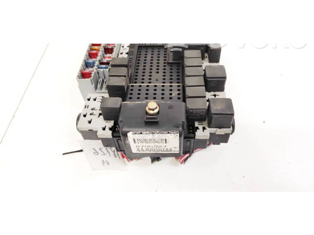 Блок предохранителей  9162316, 0795927   Volvo S80    