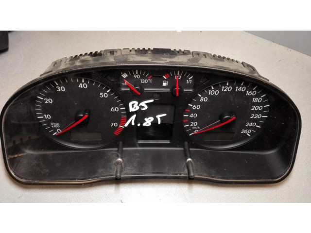 Přístrojová deska Volkswagen PASSAT B5 1999 3B0920822, 2121230290