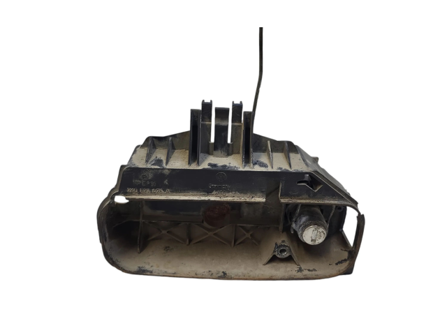 Zámek zadních dveří 2K0827426A Volkswagen Caddy 2007