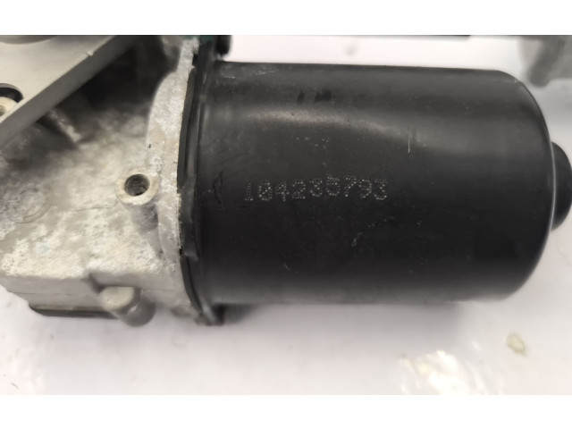 Моторчик дворников 1768200040    Mercedes-Benz A W176