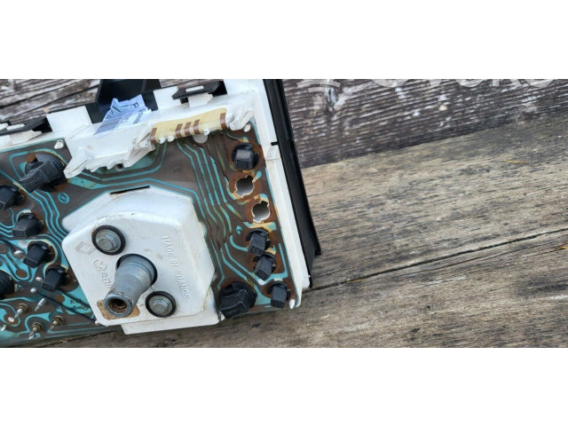 Панель приборов 7700784064   Renault 19       