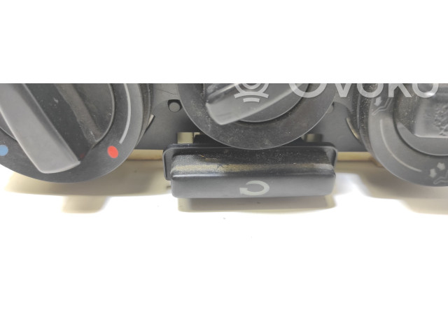 Блок управления климат-контролем 1J0819045E   Volkswagen PASSAT B5