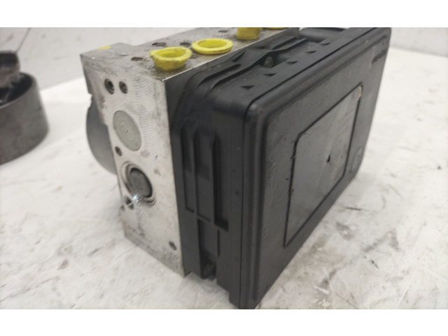 Блок АБС 476605737R Dacia Dokker 2012 - года