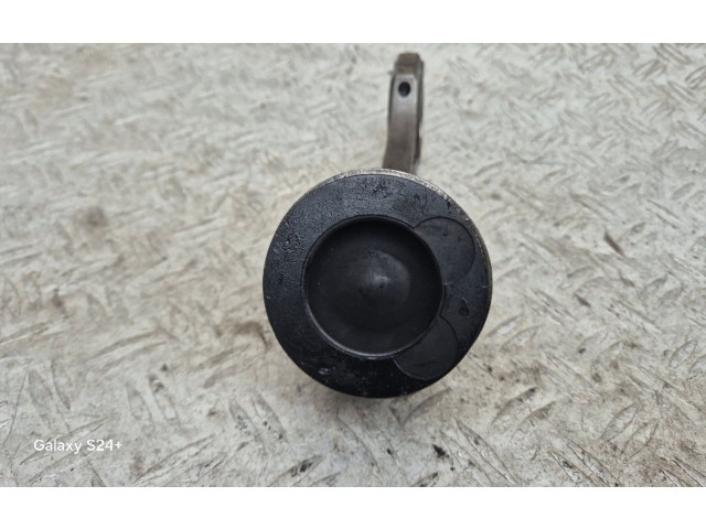  Поршень с шатуном  D4FC, P292  KIA Rio  