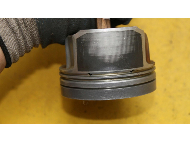 Píst 81P27 Volkswagen Sharan