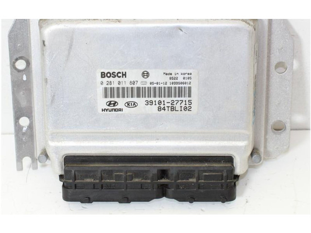 Блок управления двигателя 0281011807   Hyundai Getz