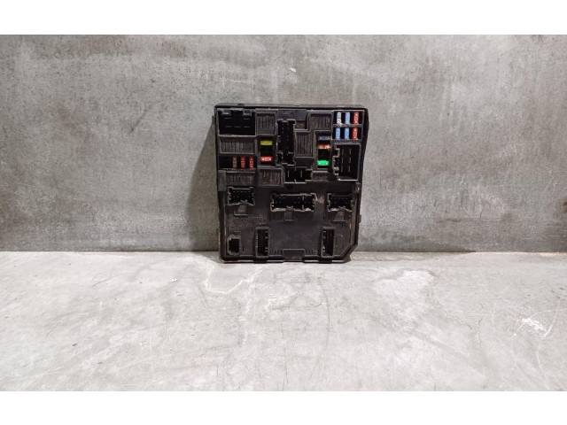 Pojistková skříňka 284B75NA1A Nissan Qashqai 2021