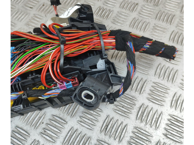 Блок предохранителей A2469067200, A2465400140 Mercedes-Benz A W176