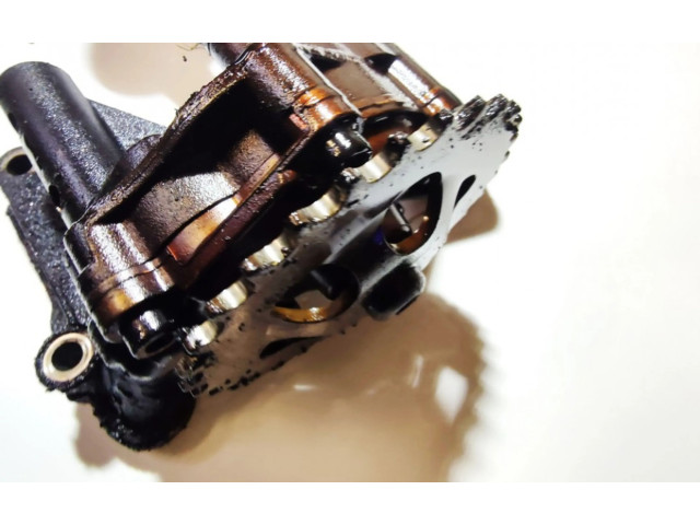 Масляный насос 06A115105, 670815552 Volkswagen Golf IV