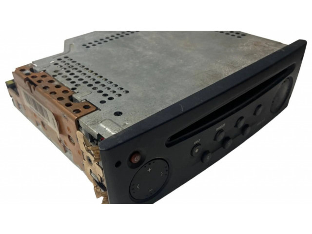 Радио/ проигрыватель CD/DVD / навигация