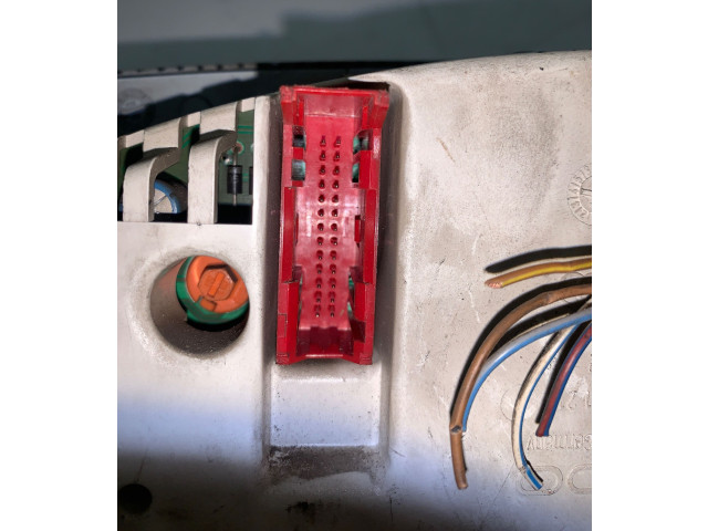 Панель приборов 88311178 Audi A6 S6 C4 4A