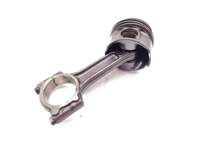 Píst K9K636 Nissan Juke I F15 K9K636