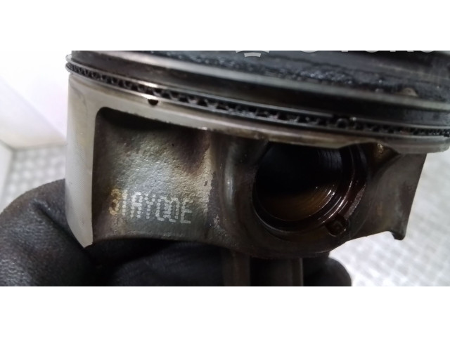 Píst Volvo S90, V90