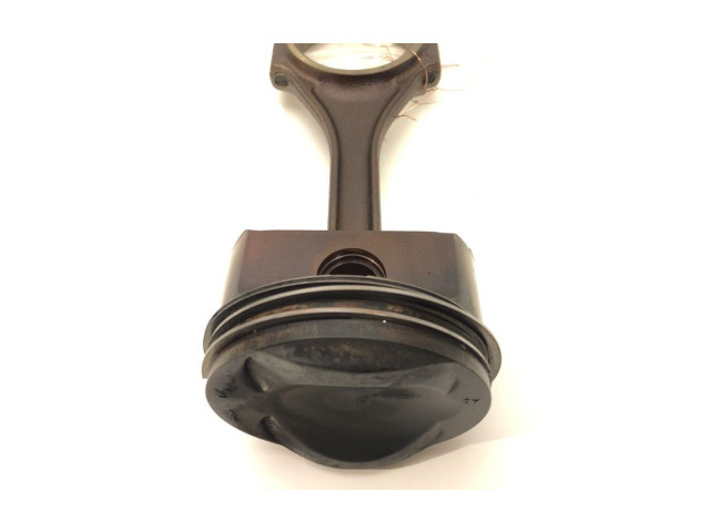 Píst 06EAAUK   Audi A6 S6 C6 4F     