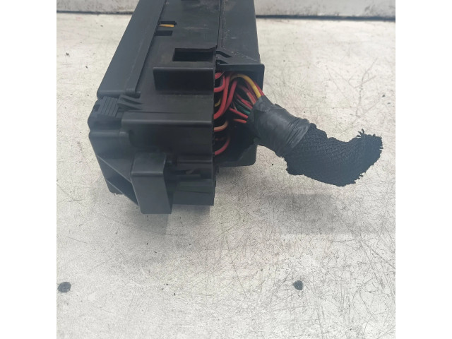 Блок предохранителей 56047835AF Jeep Grand Cherokee (WK)