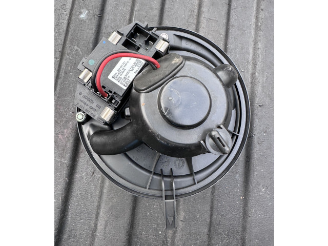Вентилятор печки    3C0907521, 2468105380   Volkswagen Touran I