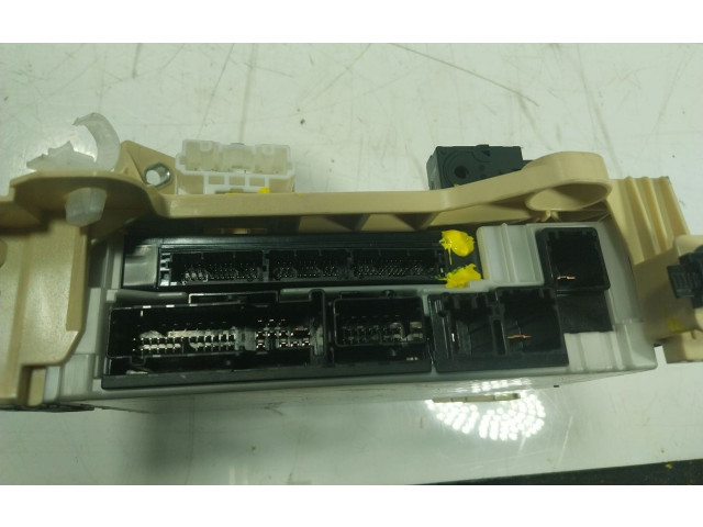 Pojistková skříňka Řídící jednotka BSM 8273042890, 63572875 Toyota RAV 4 (XA50) 2023
