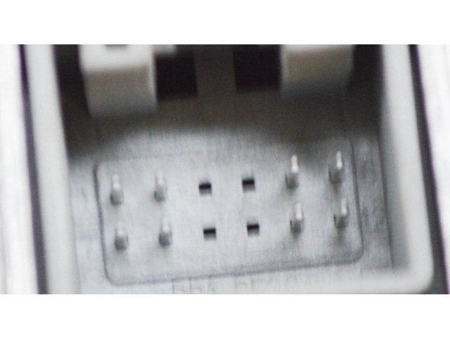 Vaizdo kamera priekiniame bamperyje