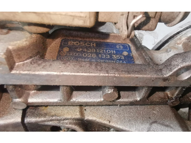 Топливная рампа 0438121011, 026133353 Audi 80 90 B3