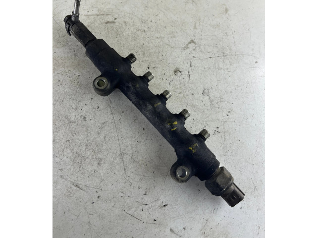 Vstřikovací lišta Subaru Outback