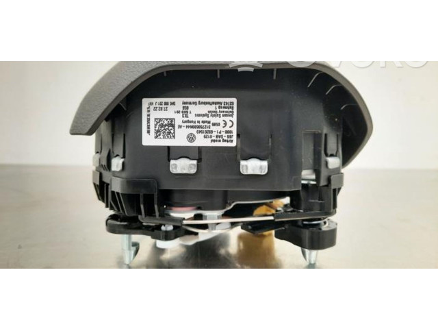 Подушка безопасности водителя 5H0880201J   Volkswagen Golf VIII