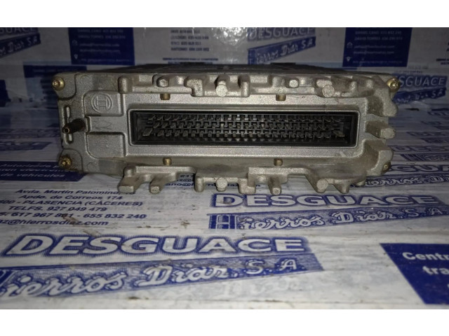 Блок управления двигателем Блок управления Volkswagen Golf III