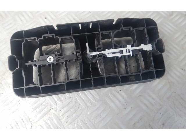 Блок предохранителей 6Q0937403B Skoda Fabia Mk1 (6Y)