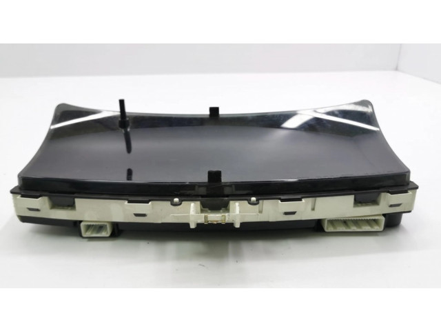 Přístrojová deska Toyota Corolla E120 E130 2003 8380002760, 88458018