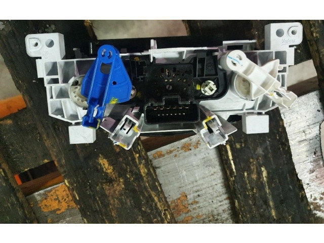 Блок управления 284B10447R, A2C92226608 Dacia Lodgy